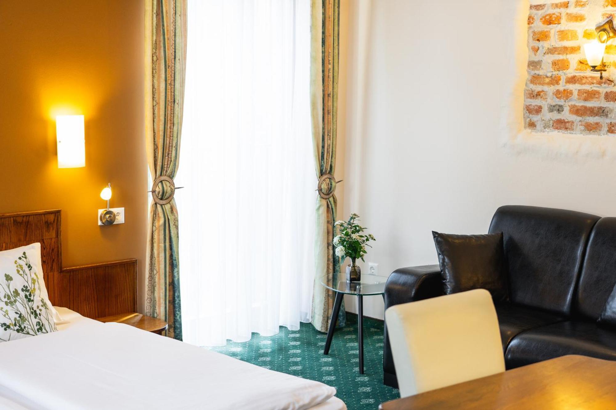 Pension Waldfriede Бад-Тацмансдорф Экстерьер фото